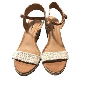 Lucky Brand Espadrilles Straw Heel  Wedge Sandals Sz 11/41 with a 3 inch heel